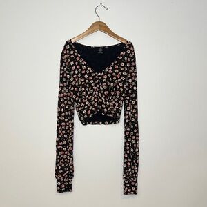 URBAN OUTFITTERS Black Floral Crop Top